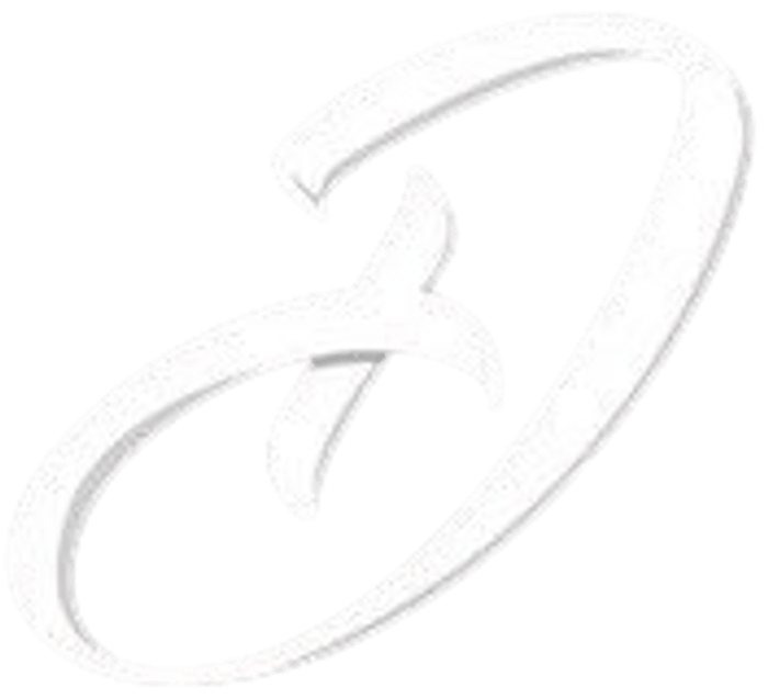 Dee McKneely Logo